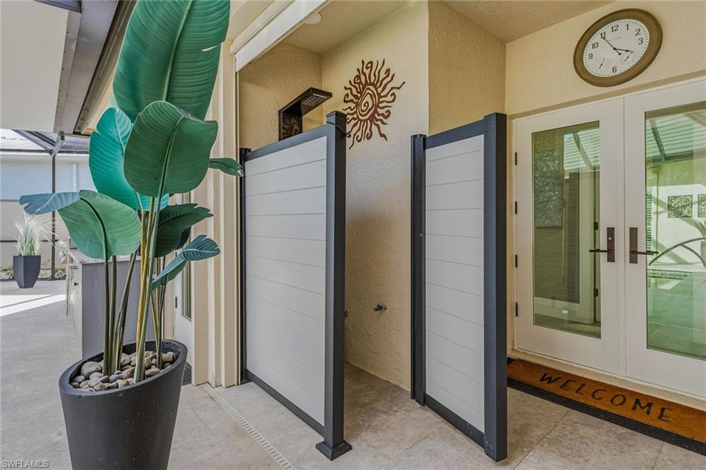 PORT OF THE ISLANDS - Residential