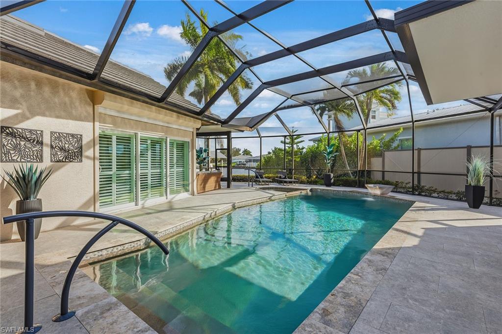 PORT OF THE ISLANDS - Residential