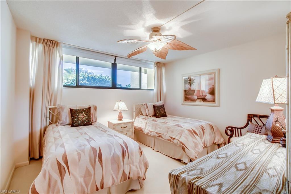 THE PALMS OF BAY BEACH - Residential