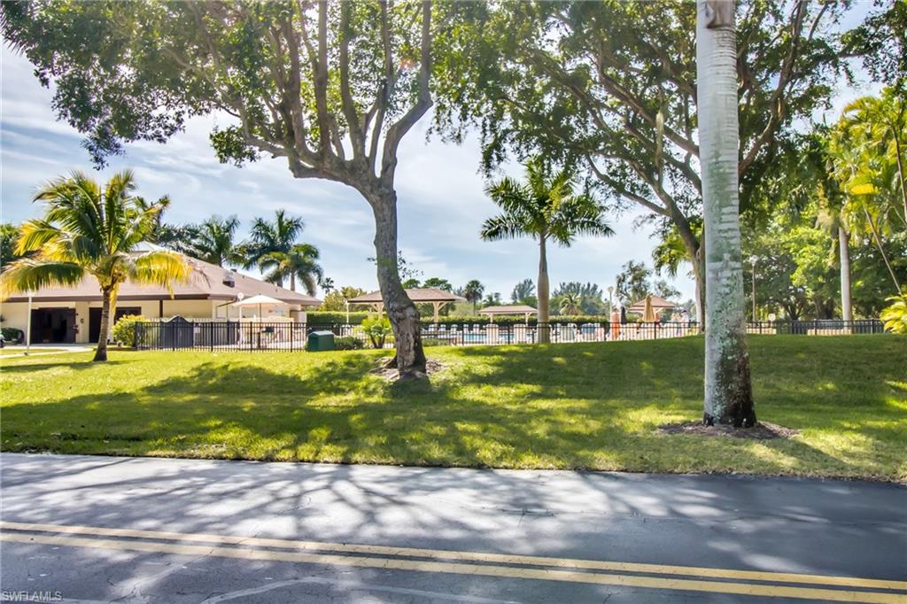 THE PALMS OF BAY BEACH - Residential