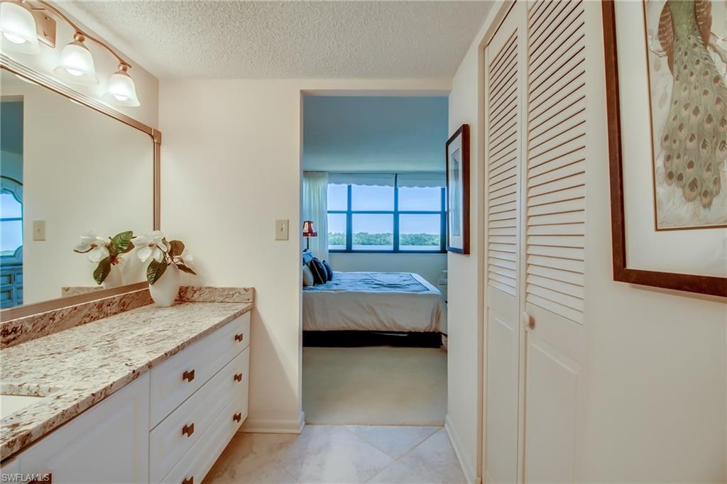 THE PALMS OF BAY BEACH - Residential