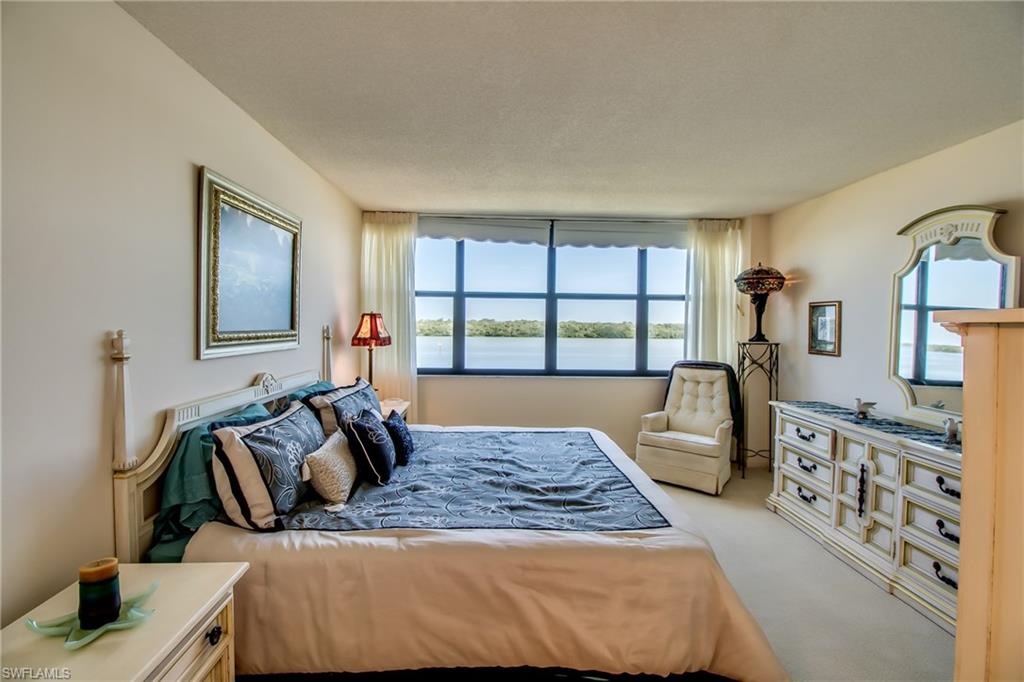 THE PALMS OF BAY BEACH - Residential