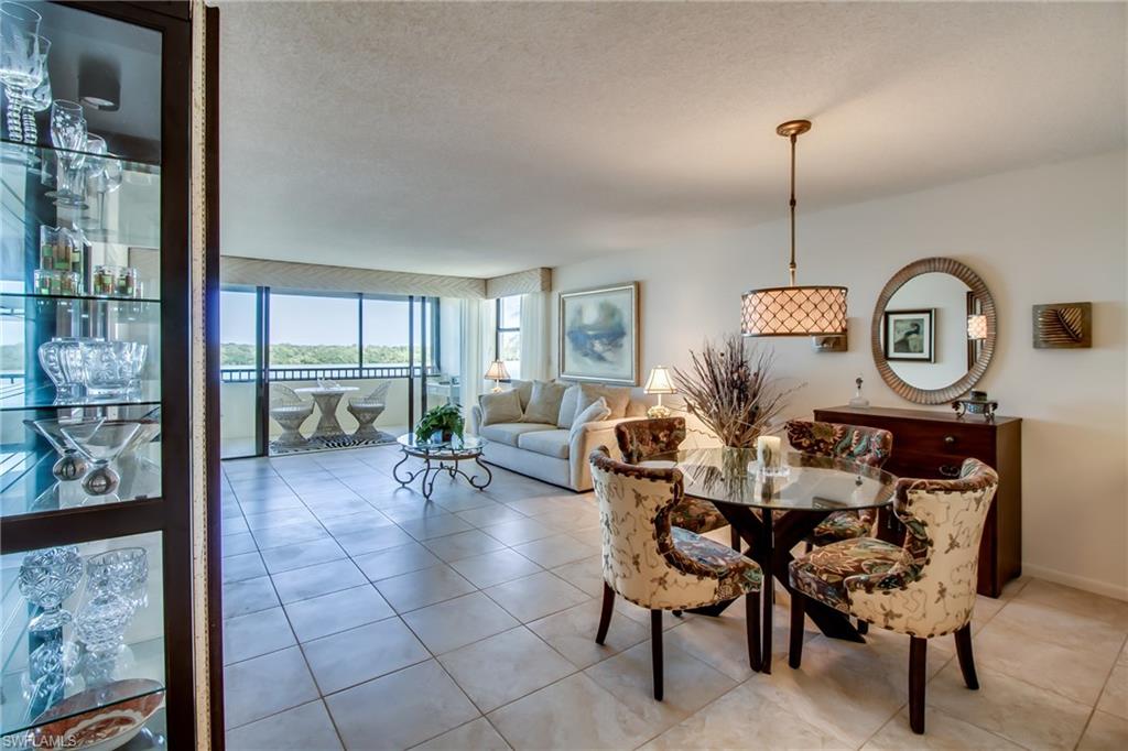 THE PALMS OF BAY BEACH - Residential