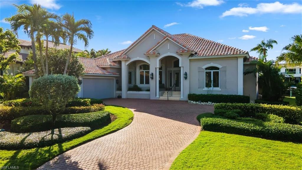 AQUALANE SHORES - Residential