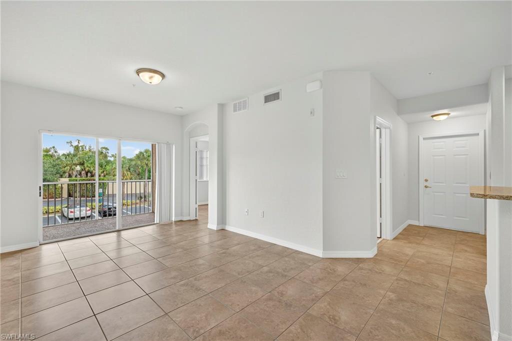 BELLA CASA - Residential Lease