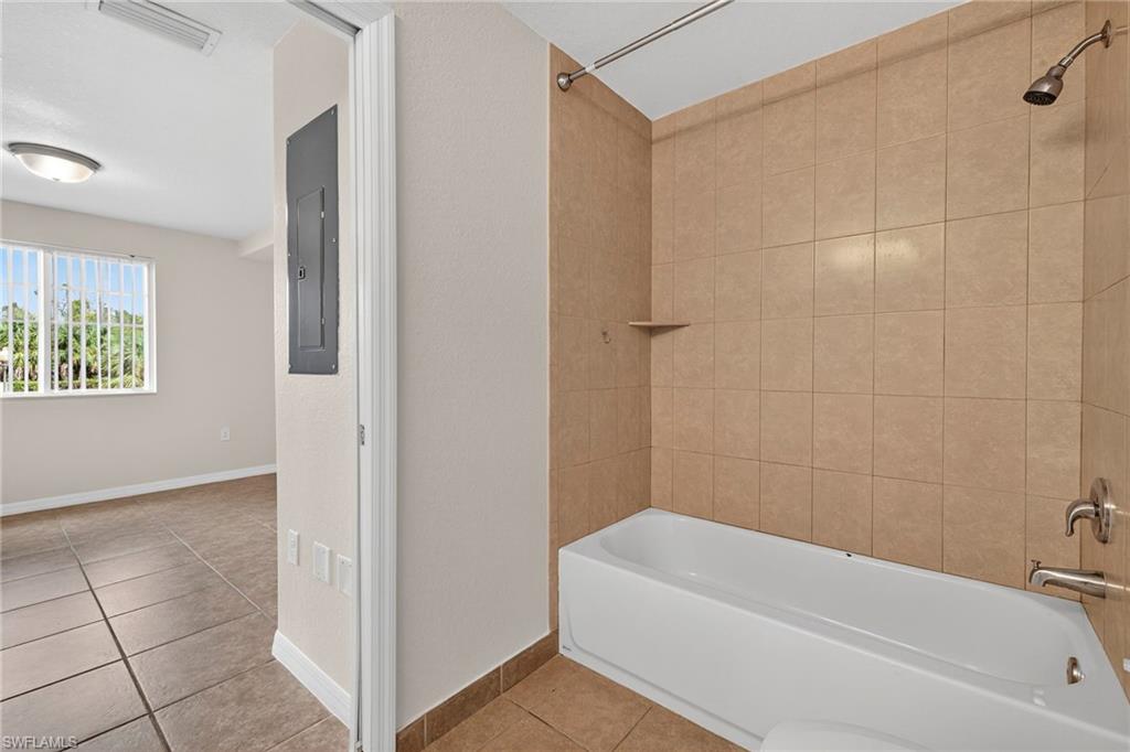 BELLA CASA - Residential Lease