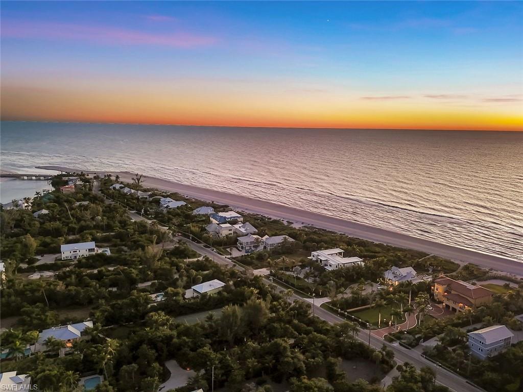 METES AND BOUNDS - Land