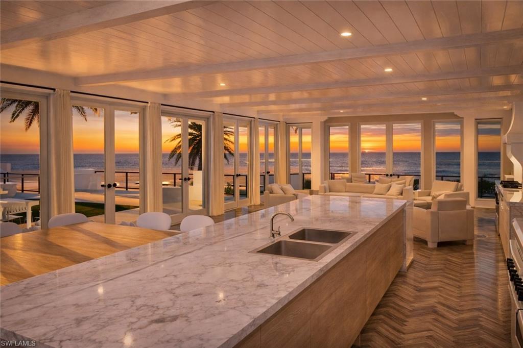 METES AND BOUNDS - Land