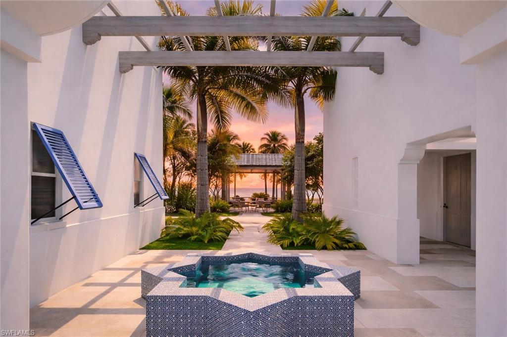 METES AND BOUNDS - Land