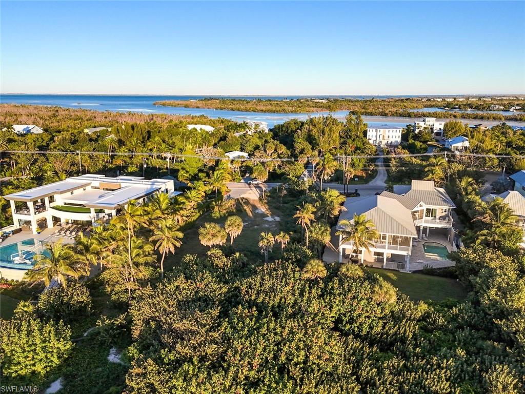 METES AND BOUNDS - Land