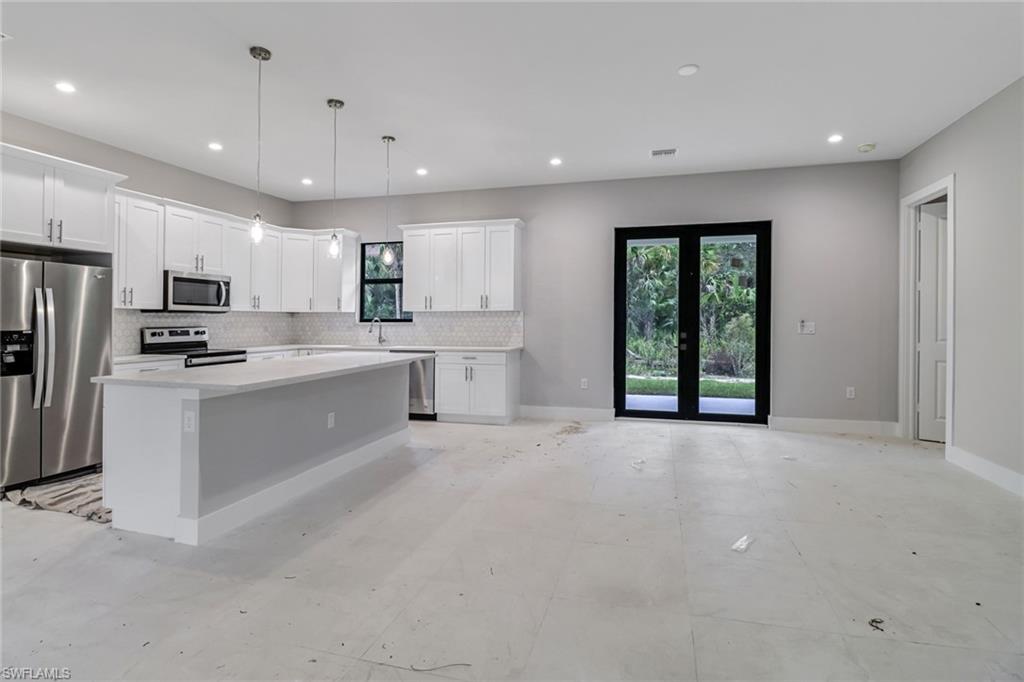 GOLDEN GATE ESTATES - Residential