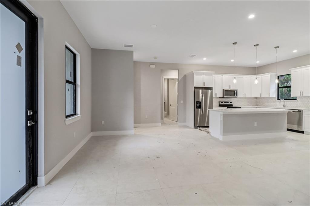 GOLDEN GATE ESTATES - Residential