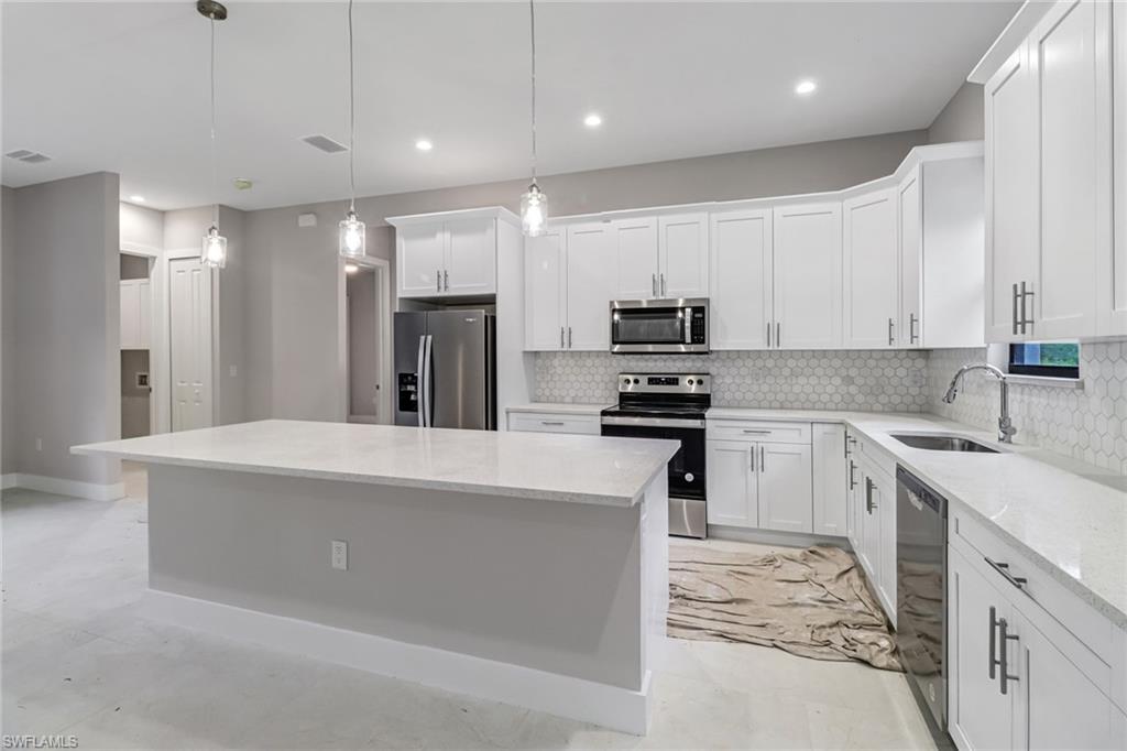 GOLDEN GATE ESTATES - Residential