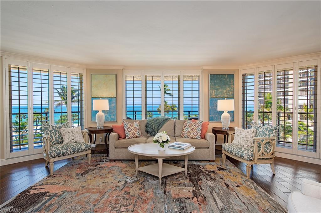 MERIDIAN CLUB - Residential