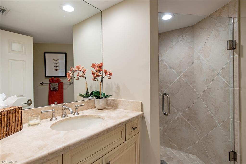 MERIDIAN CLUB - Residential