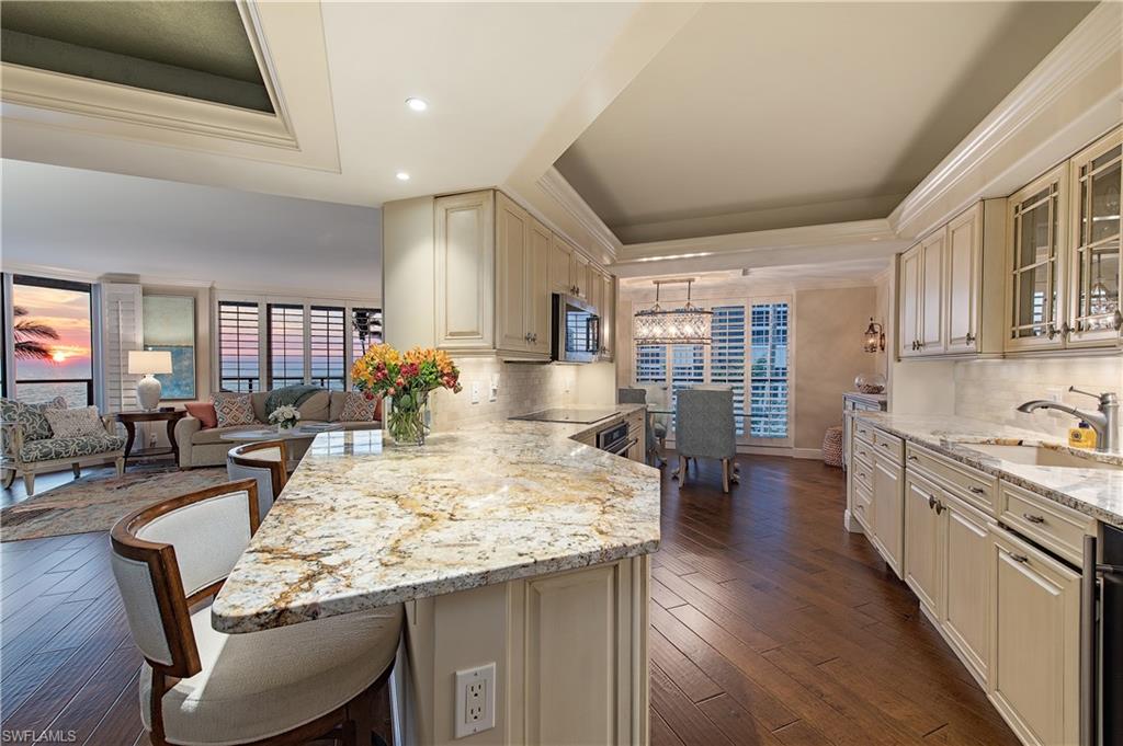 MERIDIAN CLUB - Residential