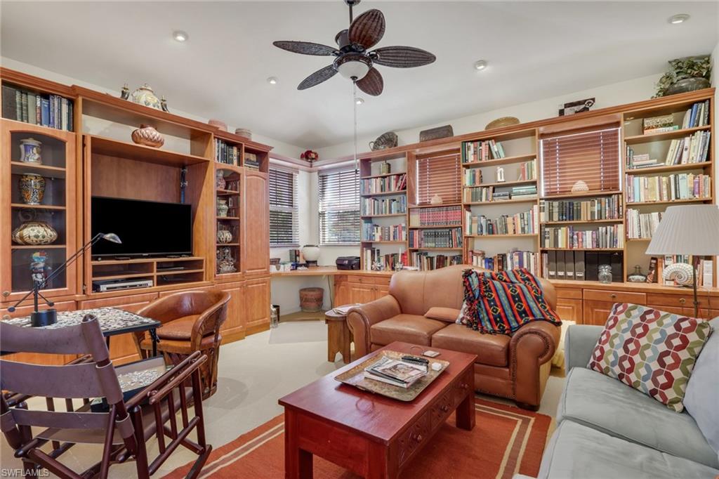 LIGHTHOUSE BAY - Residential