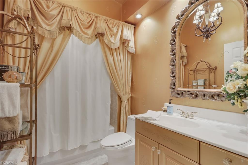 LIGHTHOUSE BAY - Residential