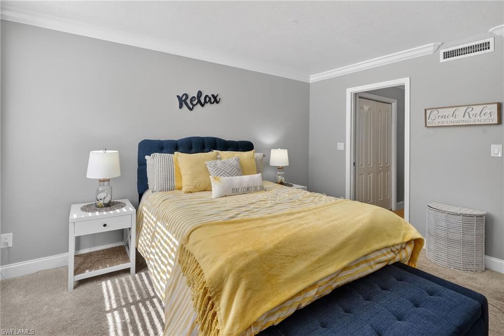 TOWERS CONDO - Residential