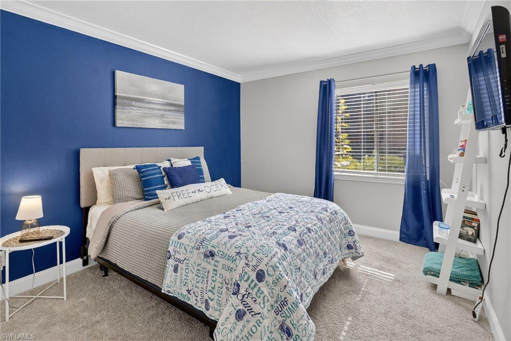 TOWERS CONDO - Residential