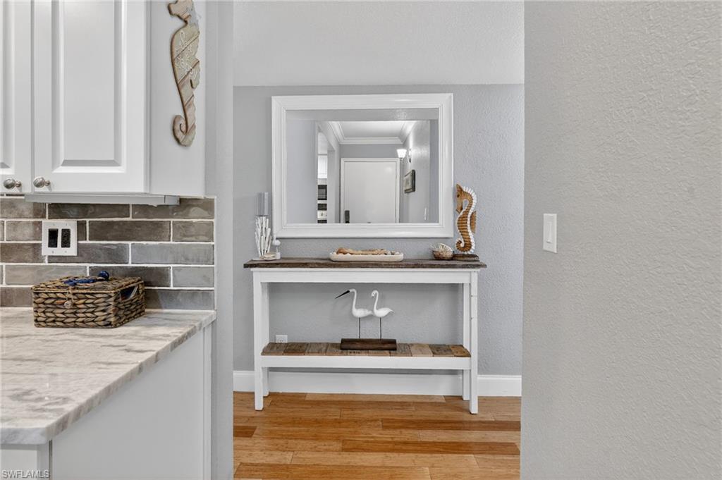 TOWERS CONDO - Residential