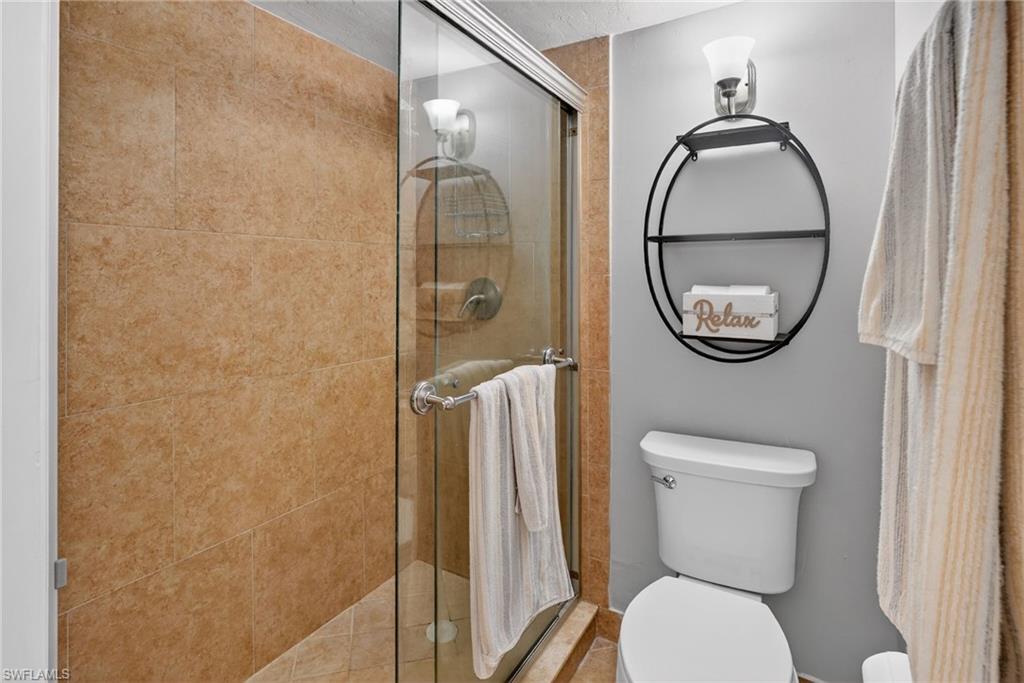 TOWERS CONDO - Residential