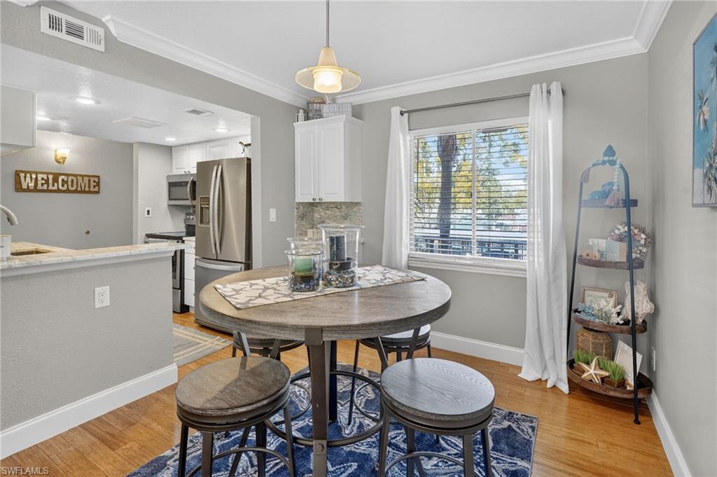 TOWERS CONDO - Residential