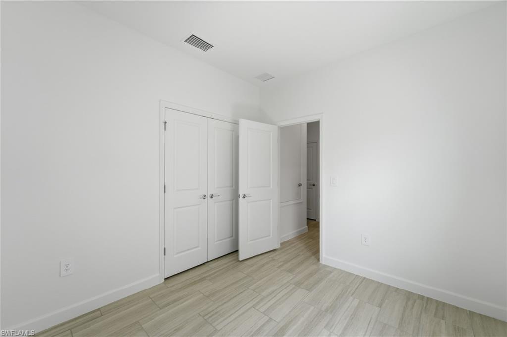 TUCKERS COVE - Residential