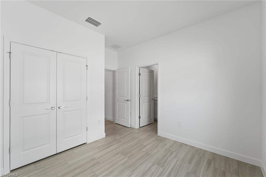 TUCKERS COVE - Residential