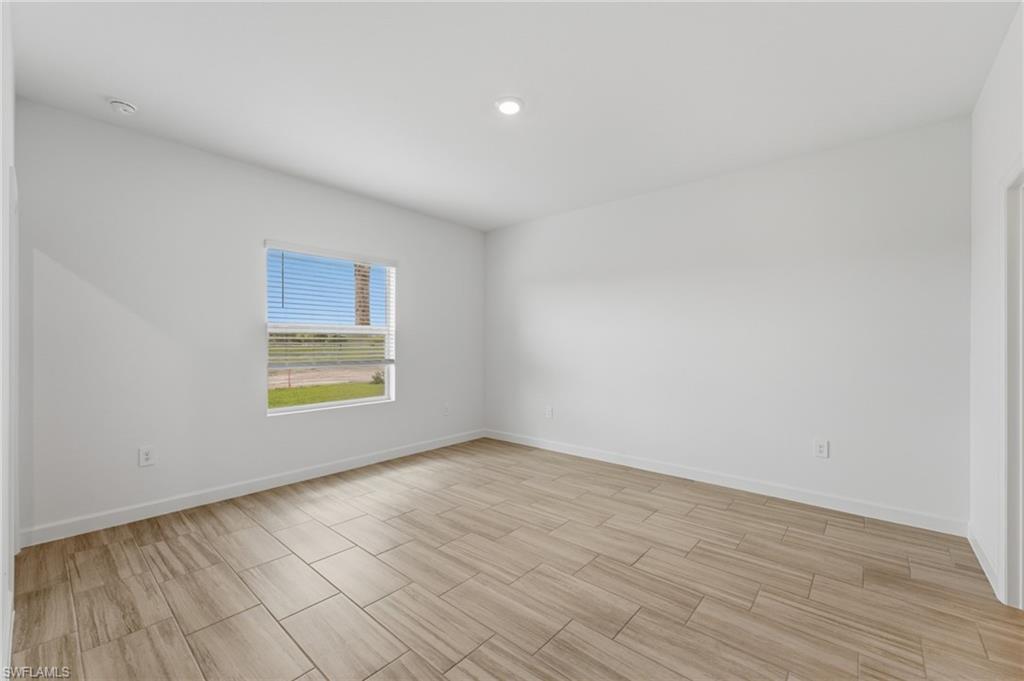 TUCKERS COVE - Residential