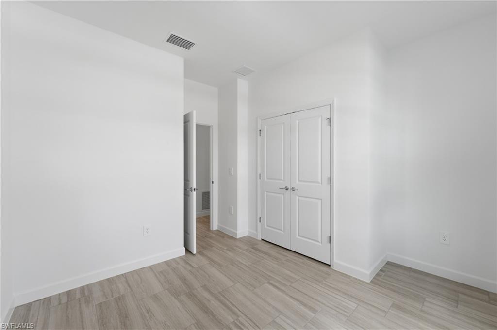 TUCKERS COVE - Residential