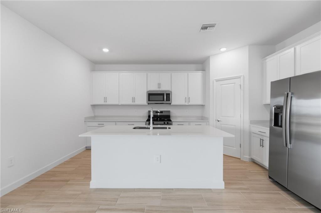 TUCKERS COVE - Residential