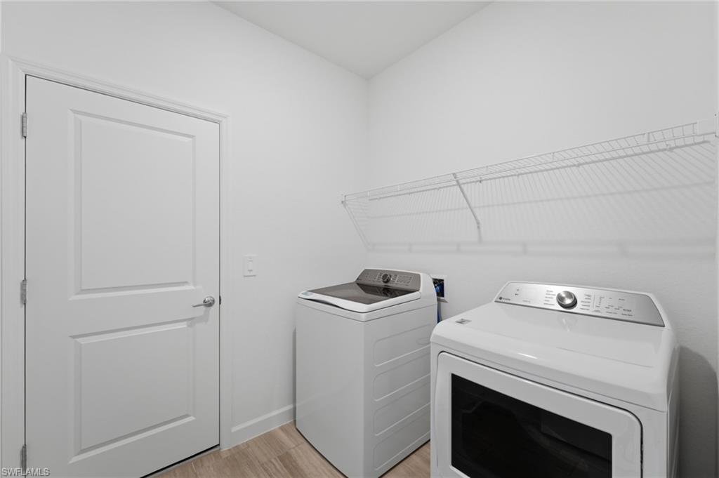 TUCKERS COVE - Residential