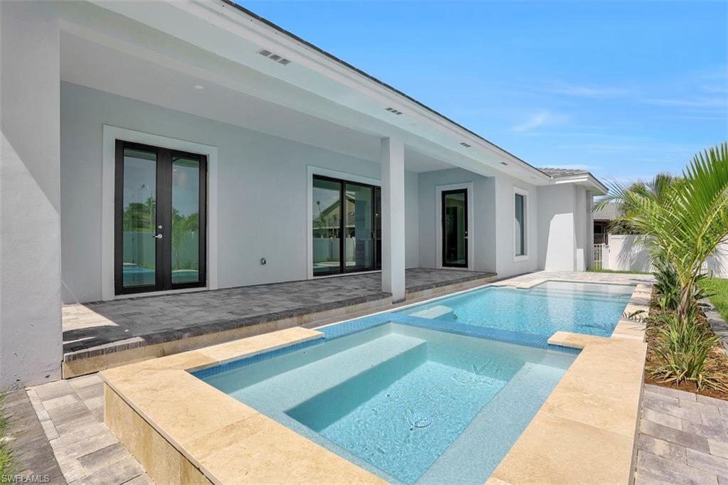 MARCO ISLAND - Residential