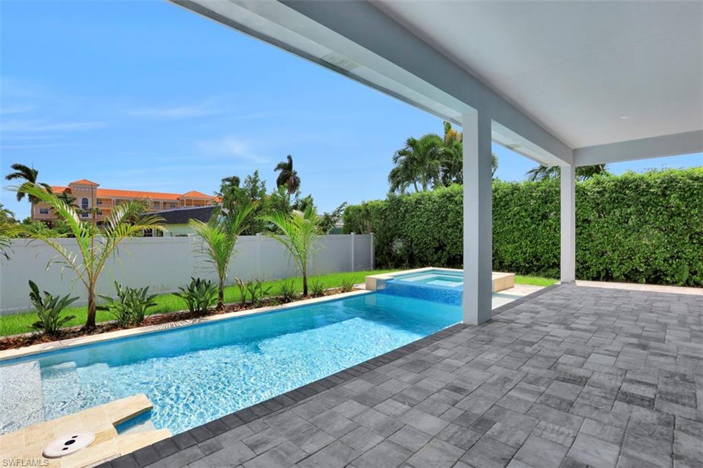 MARCO ISLAND - Residential