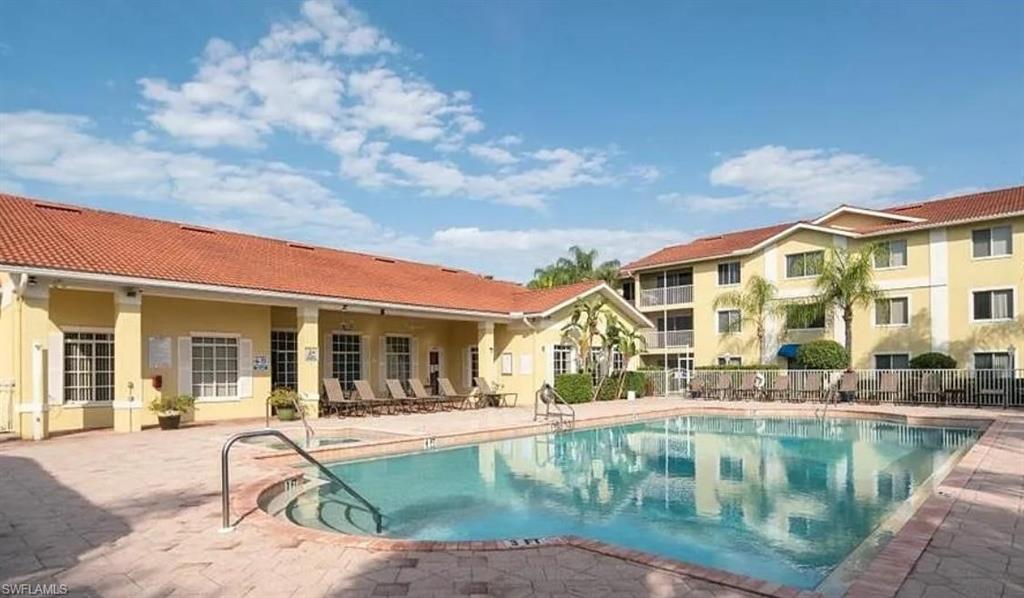 KEY ROYAL CONDOMINIUMS - Residential