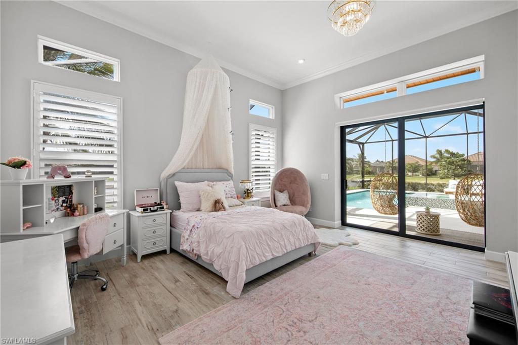 ESPLANADE LAKE CLUB - Residential