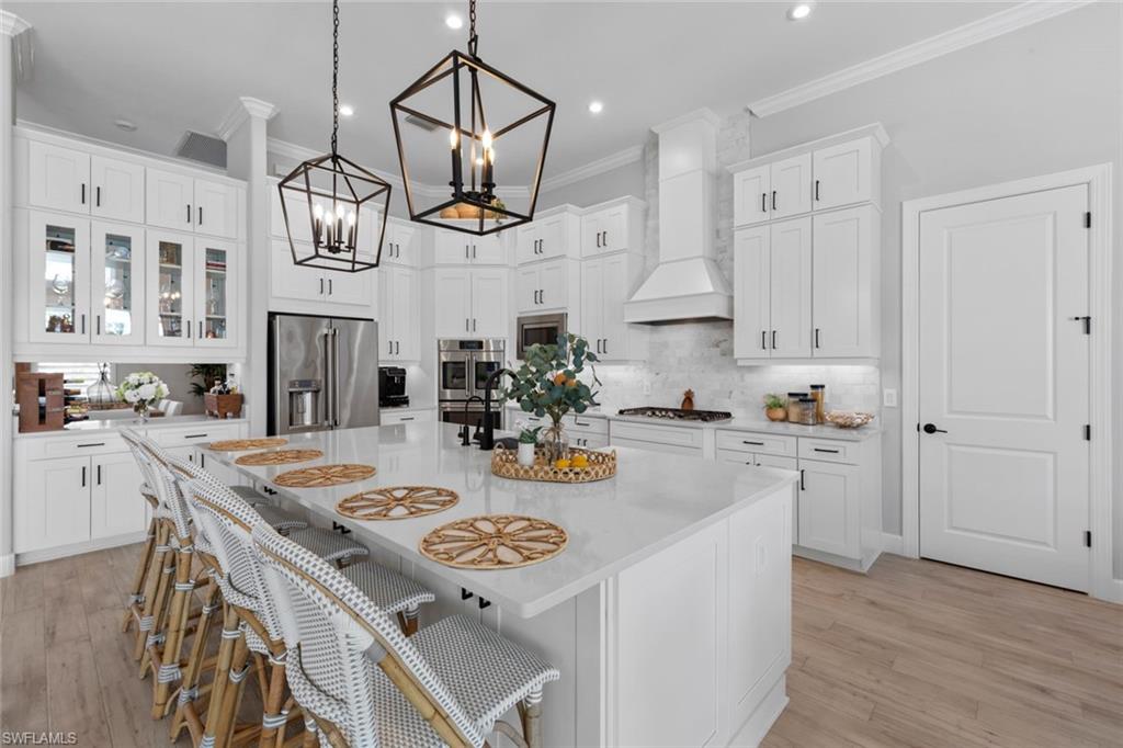 ESPLANADE LAKE CLUB - Residential