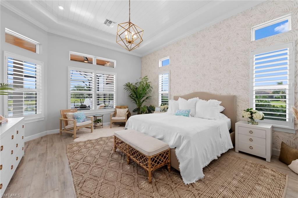 ESPLANADE LAKE CLUB - Residential