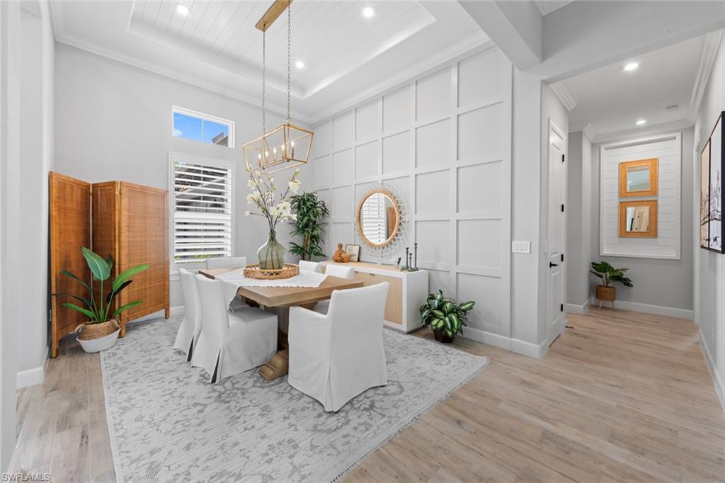 ESPLANADE LAKE CLUB - Residential