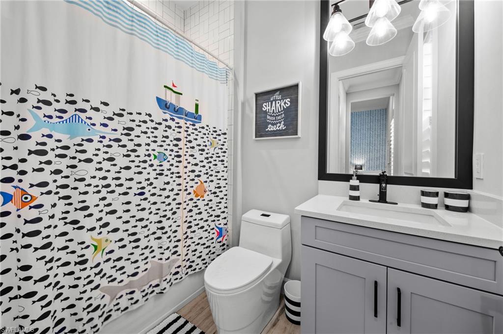 ESPLANADE LAKE CLUB - Residential