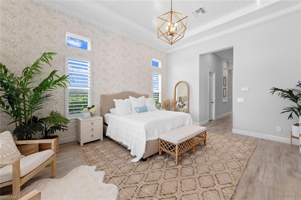 ESPLANADE LAKE CLUB - Residential