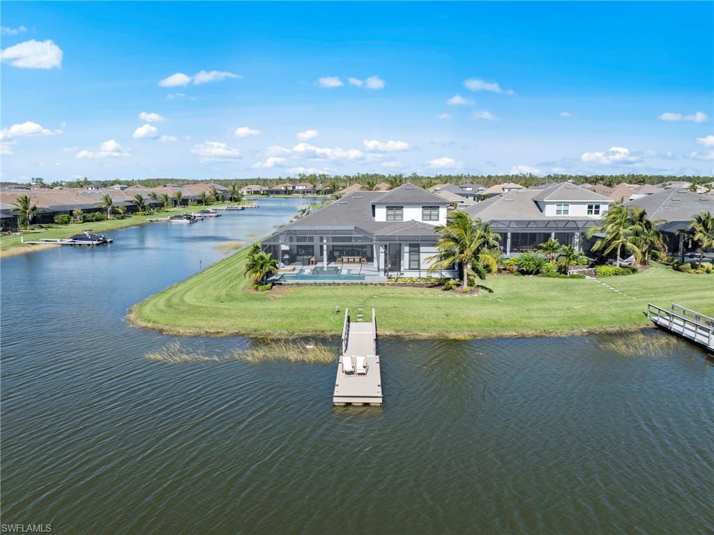 ESPLANADE LAKE CLUB - Residential