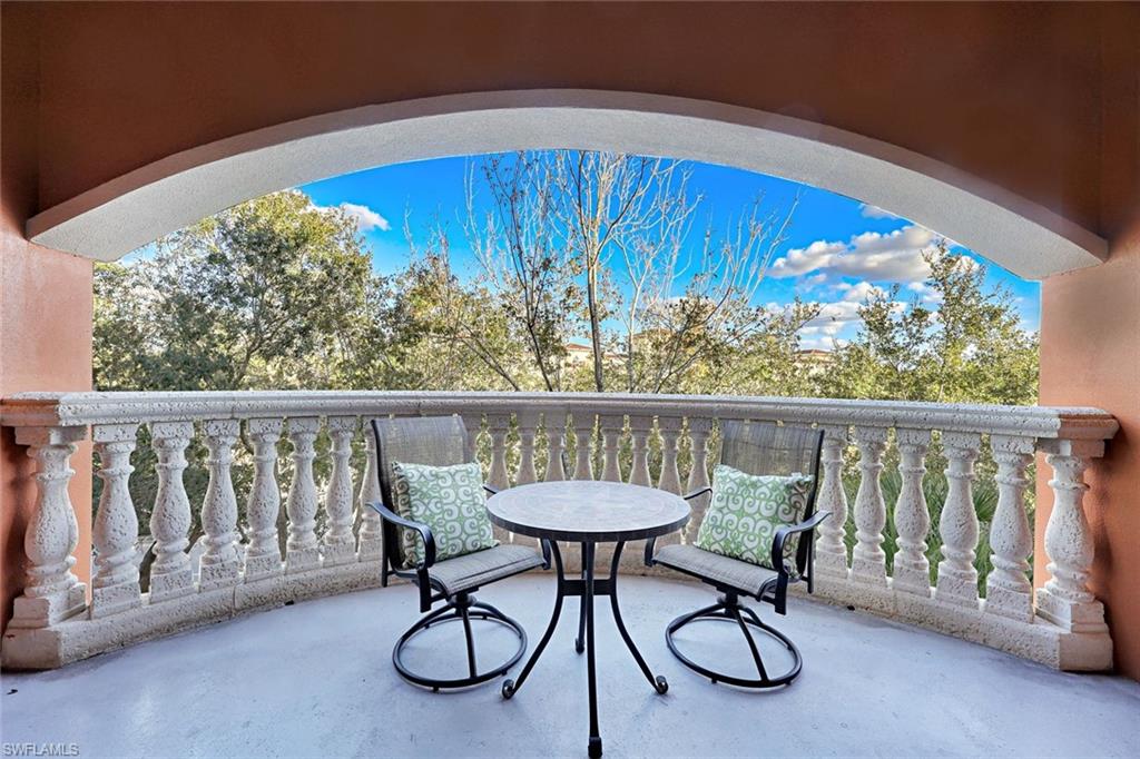 THE RESIDENCES AT COCONUT POINT - Residential