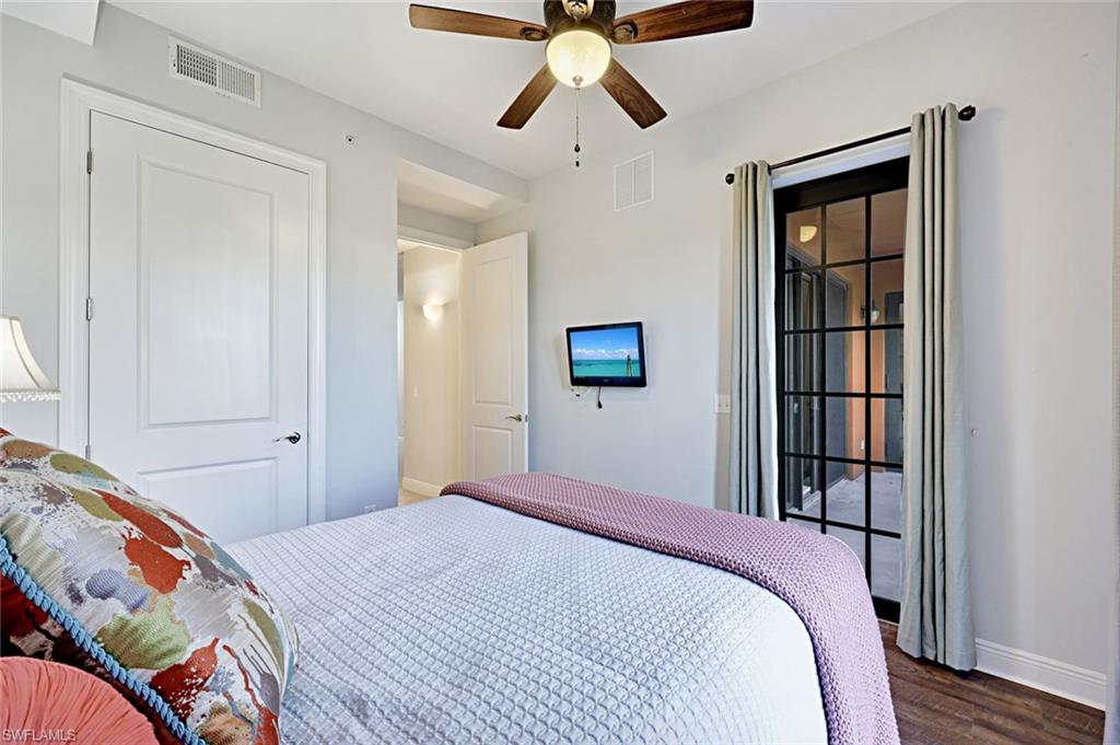 THE RESIDENCES AT COCONUT POINT - Residential