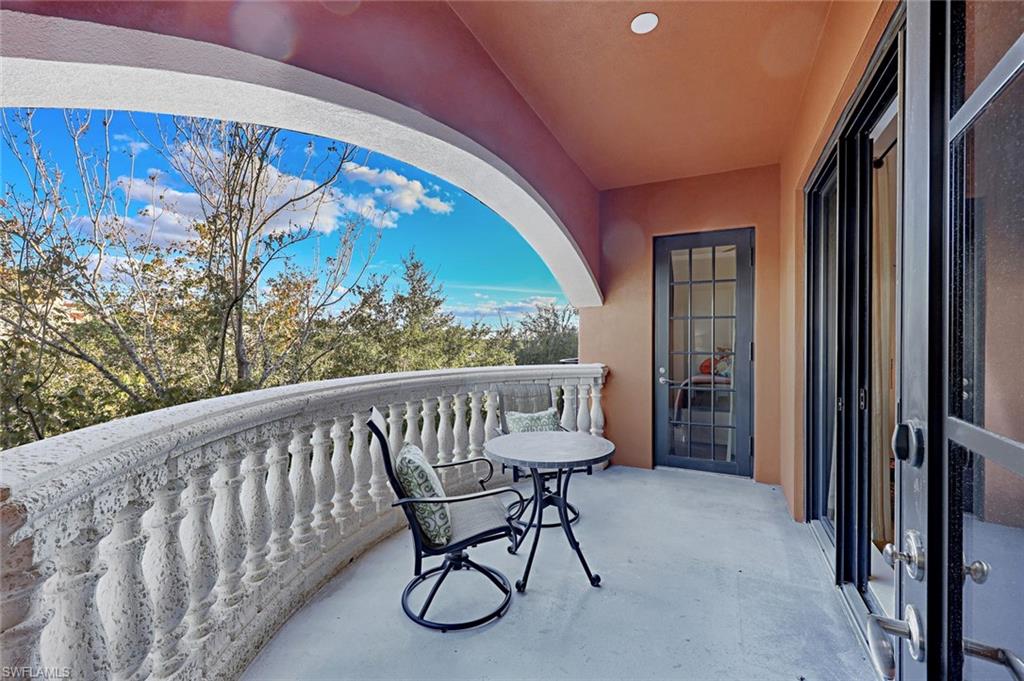 THE RESIDENCES AT COCONUT POINT - Residential