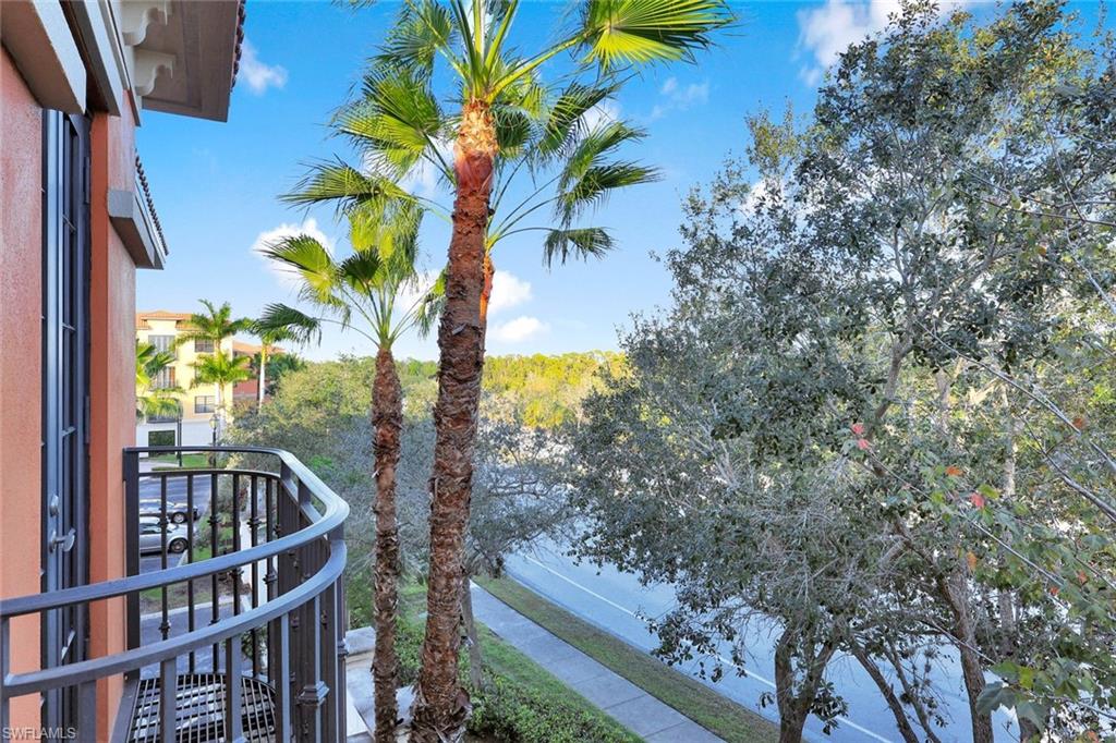 THE RESIDENCES AT COCONUT POINT - Residential