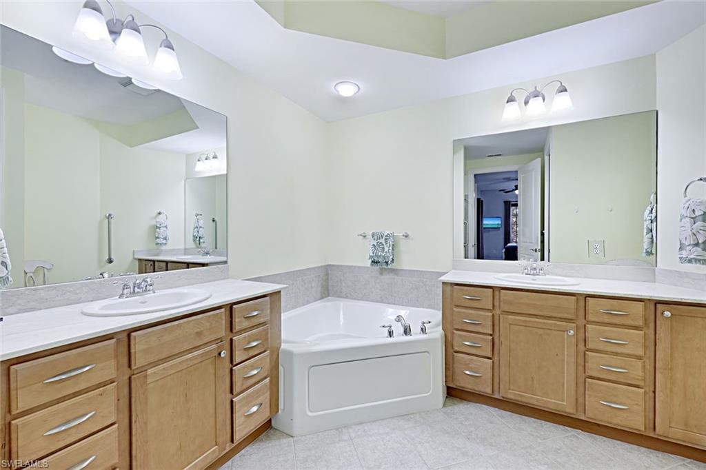 THE RESIDENCES AT COCONUT POINT - Residential