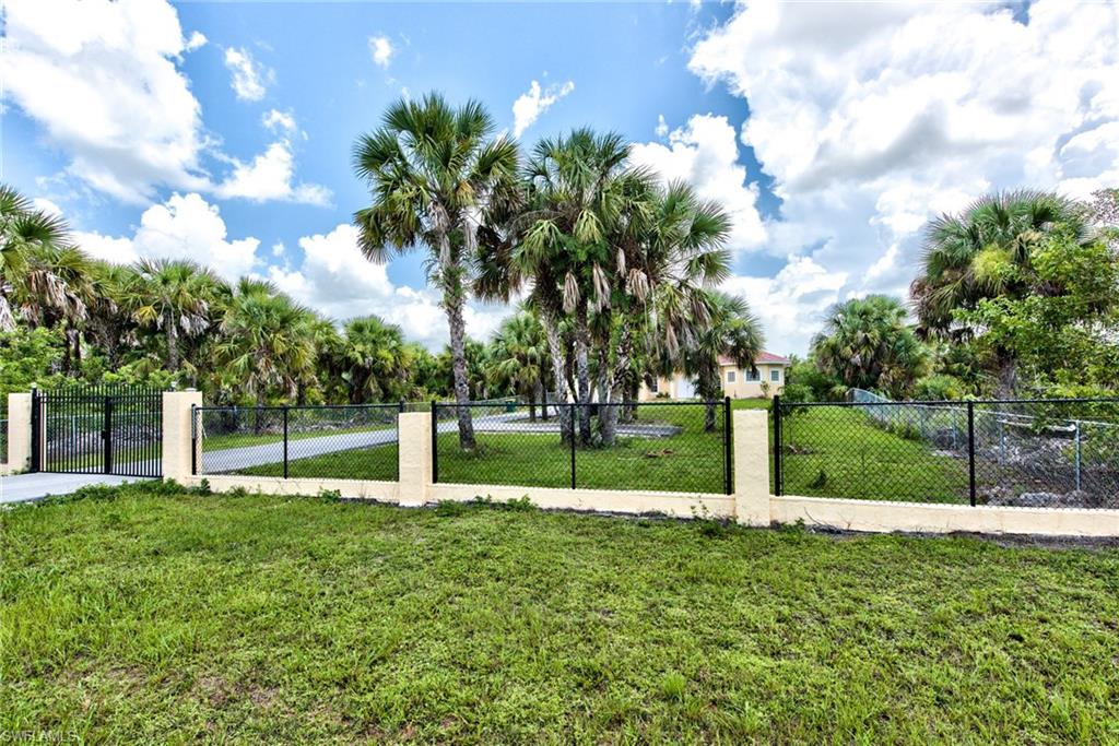 GOLDEN GATE ESTATES - Residential