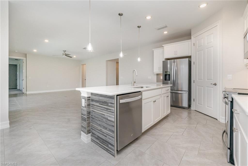 ROYAL PALM GOLF ESTATES - Residential